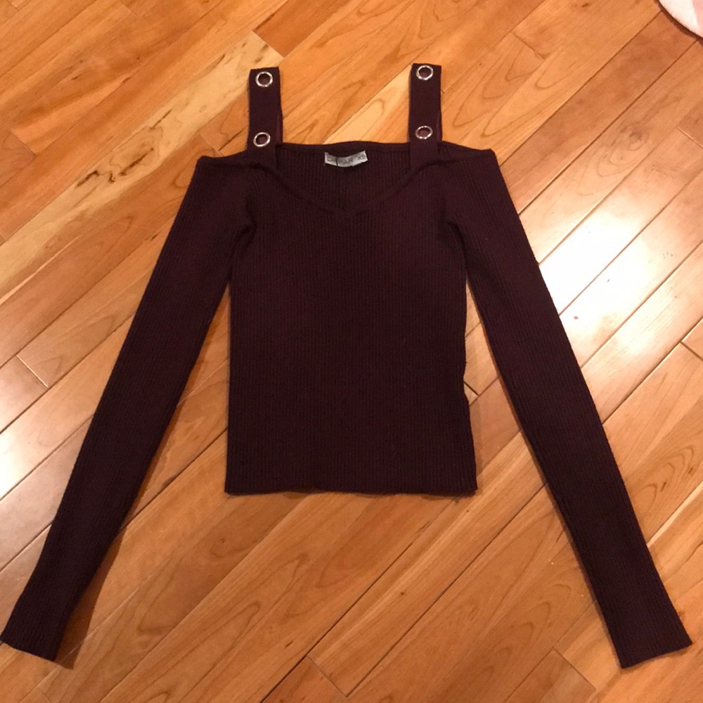 BNWT LF Carmar top